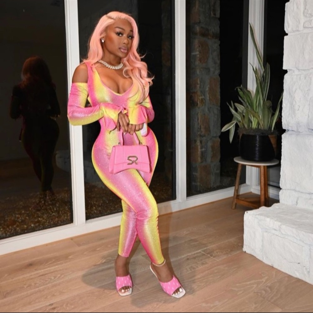 Body suit wore once size lager Gsuwoo